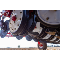 Sembradora Apache 27000+